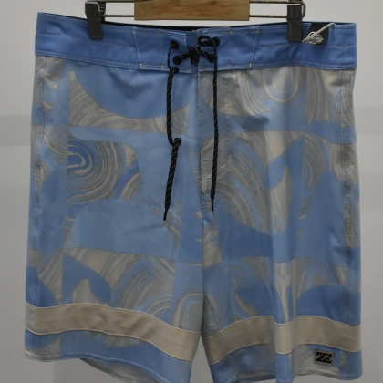 BILLABONG SHORT PANTS 
