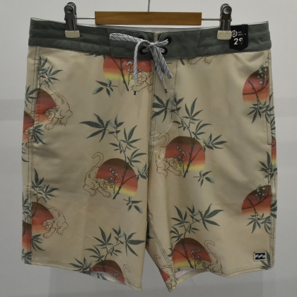 BILLABONG SHORT PANTS 