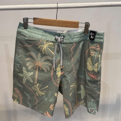 BILLABONG SHORT PANTS 