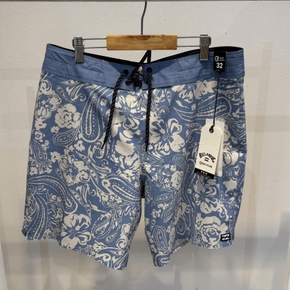 BILLABONG SHORT PANTS 